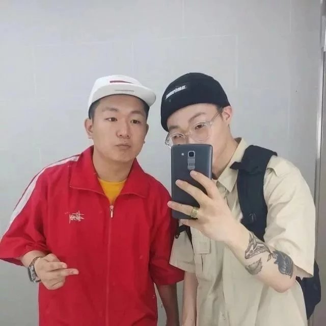 傅先建萱