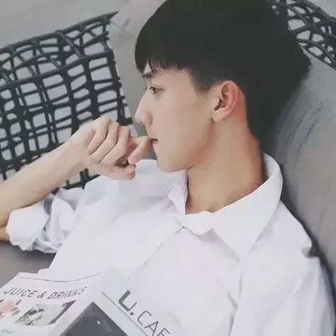 毛琪寒霭