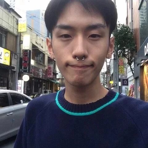 齐希逸雄