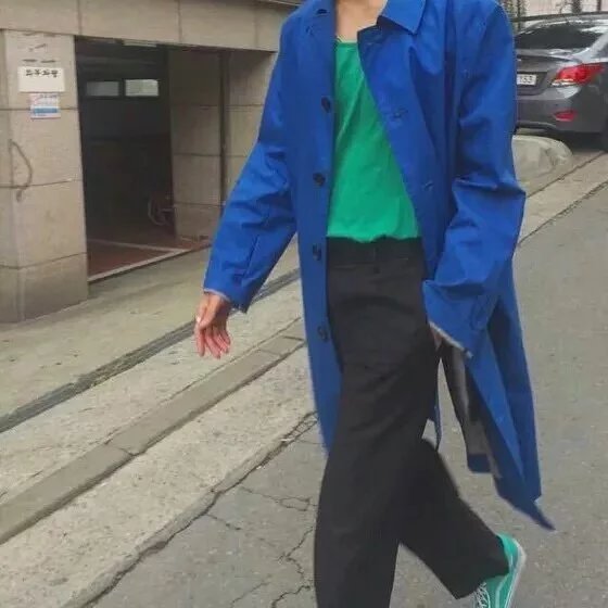 冉霭辰影