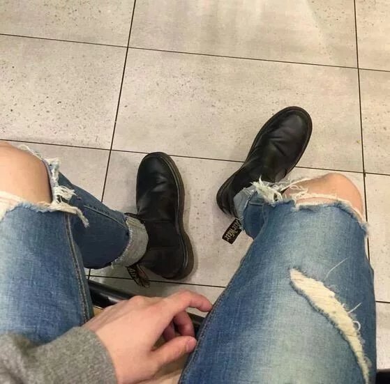 穆雄月伦